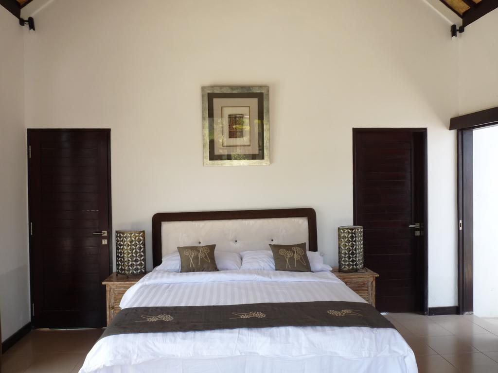 Taman Dewi Sri Villa Et Bungalow Pemuteran  Phòng bức ảnh